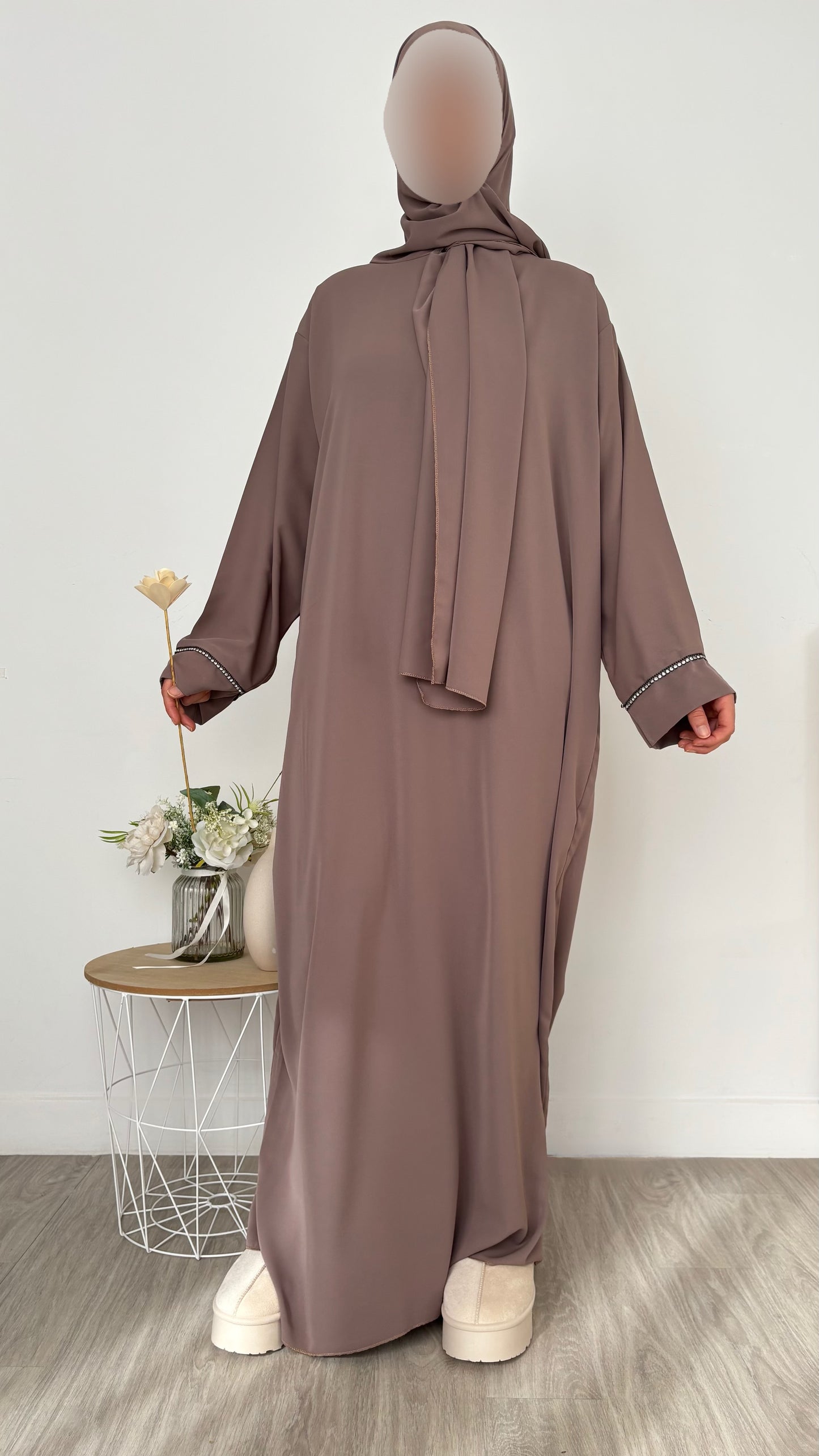 Abaya voile intégré à strass - Taupe