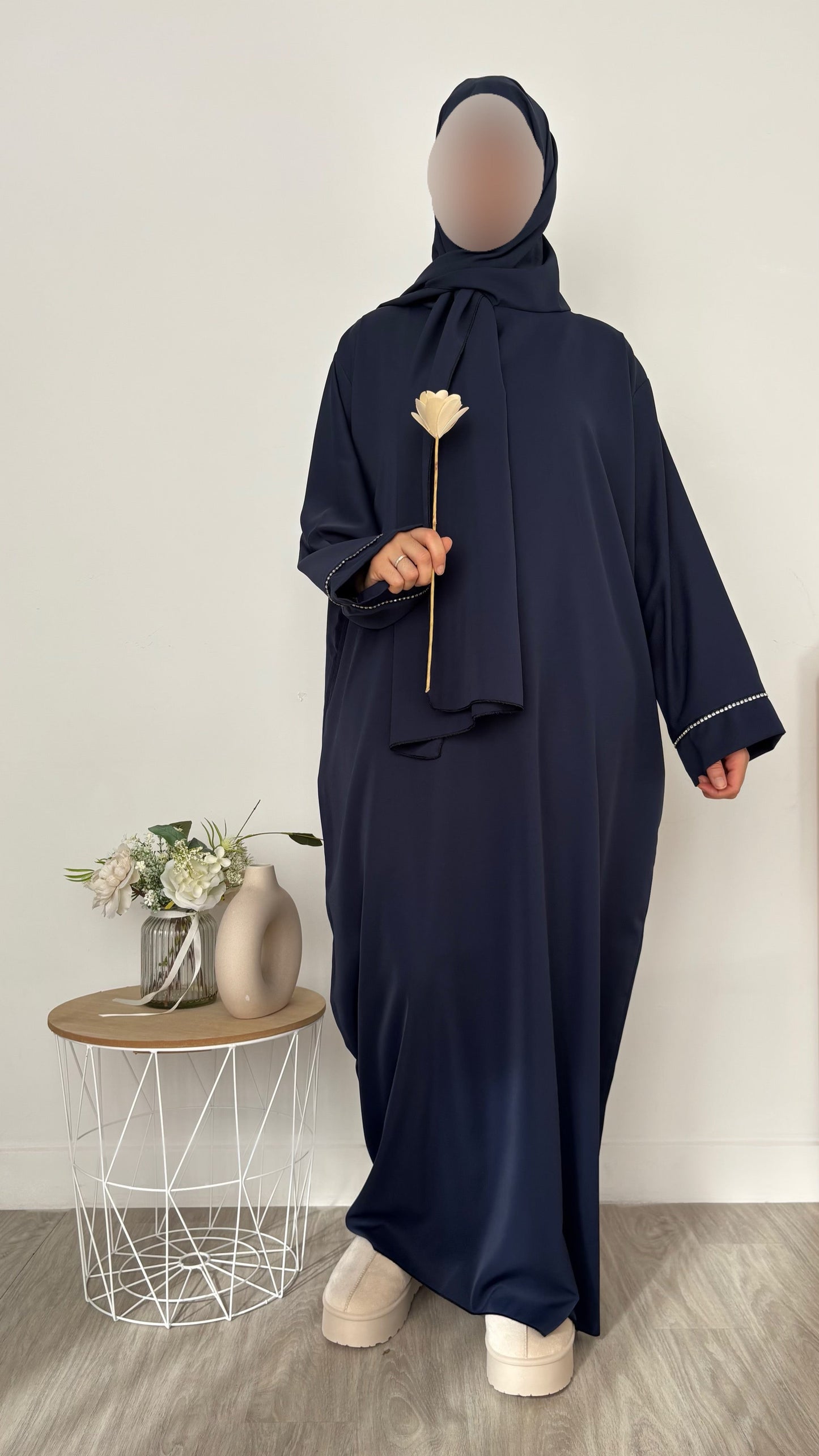 Abaya voile intégré à strass - Bleu marine